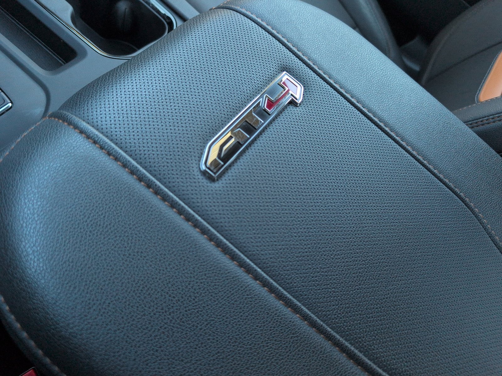 Used 2024 GMC Sierra 2500 AT4 w/ Technology Package image 27