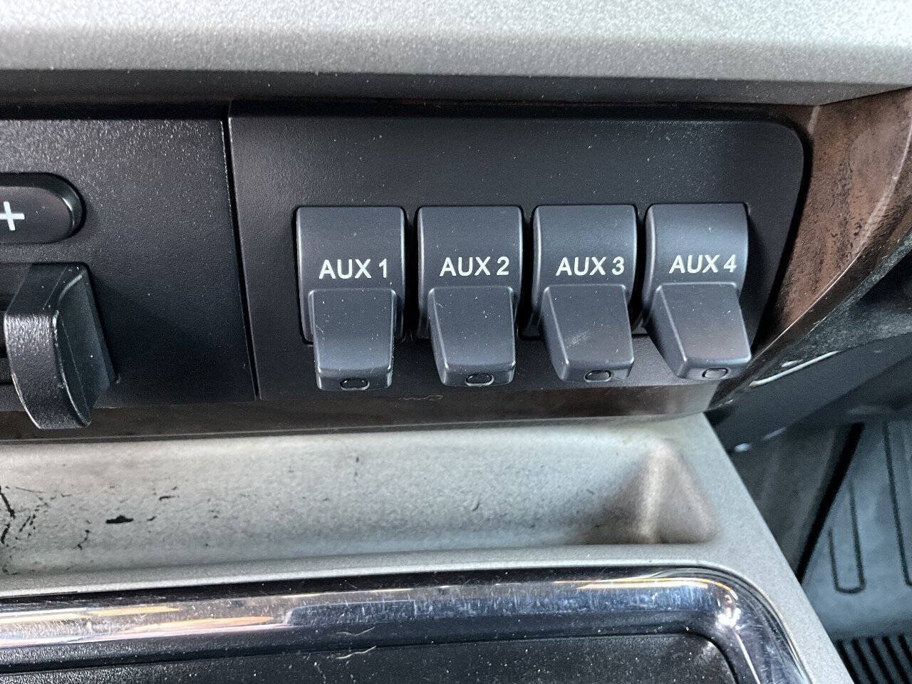 Used 2014 Ford F450 Platinum AWD/4WD image 35