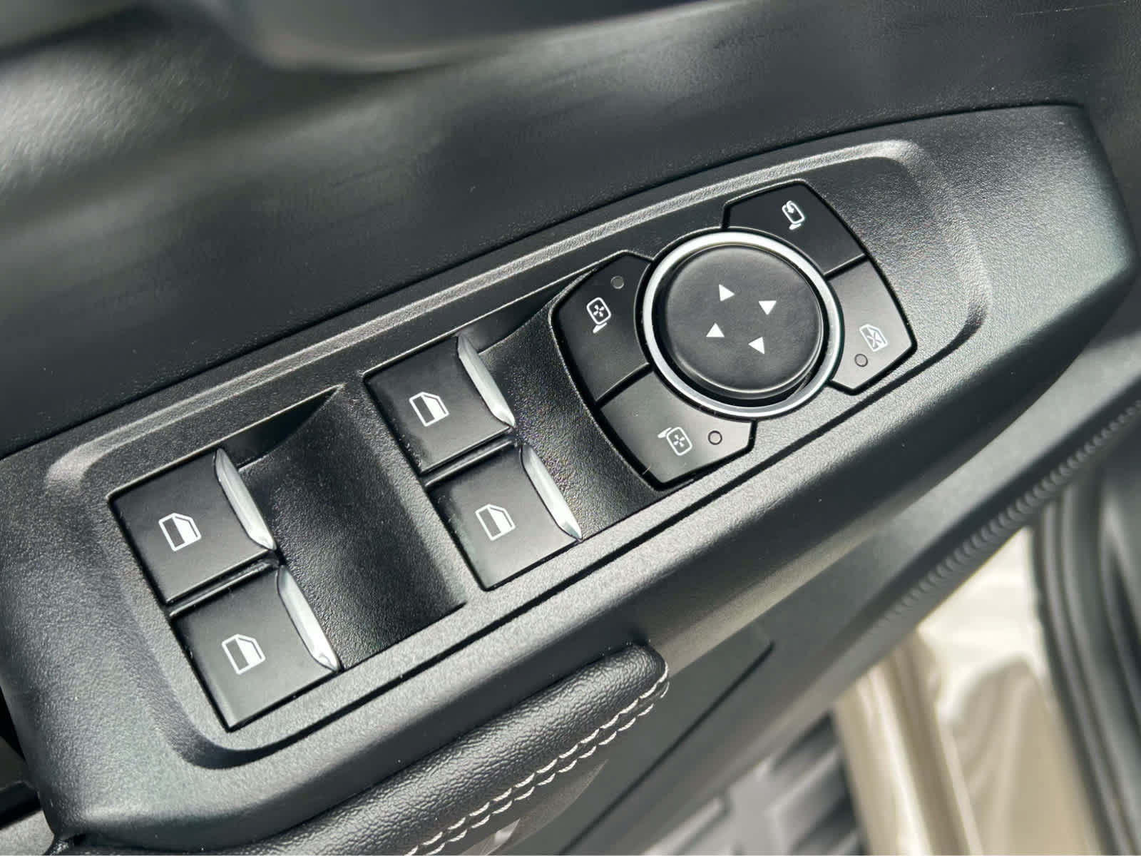 Used 2025 Ford Ranger XLT AWD/4WD image 16