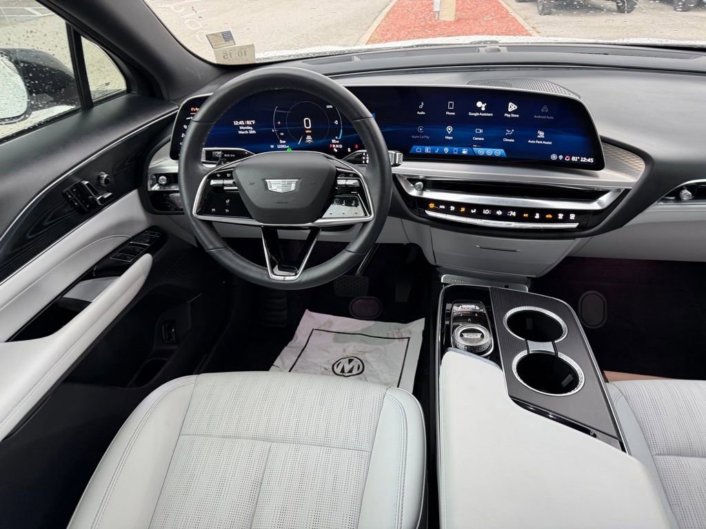 Used 2024 Cadillac Lyriq Sport image 20