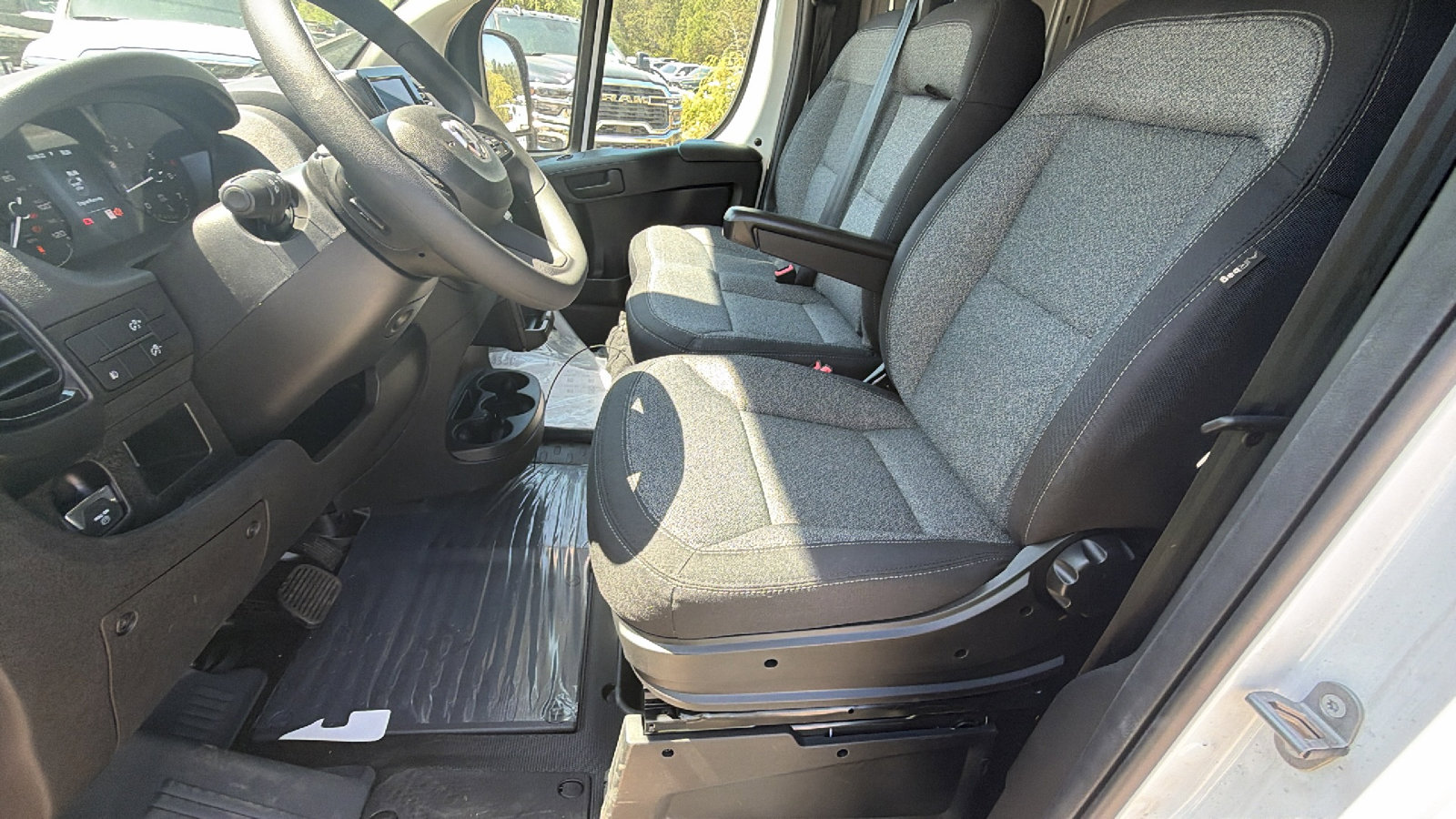 New 2026 RAM ProMaster 1500 w/ Convenience Group FWD image 17