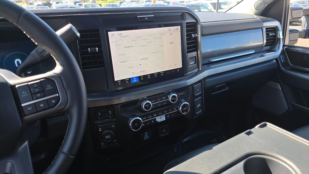Used 2025 Ford F350 Lariat w/ Camper Package AWD/4WD image 33