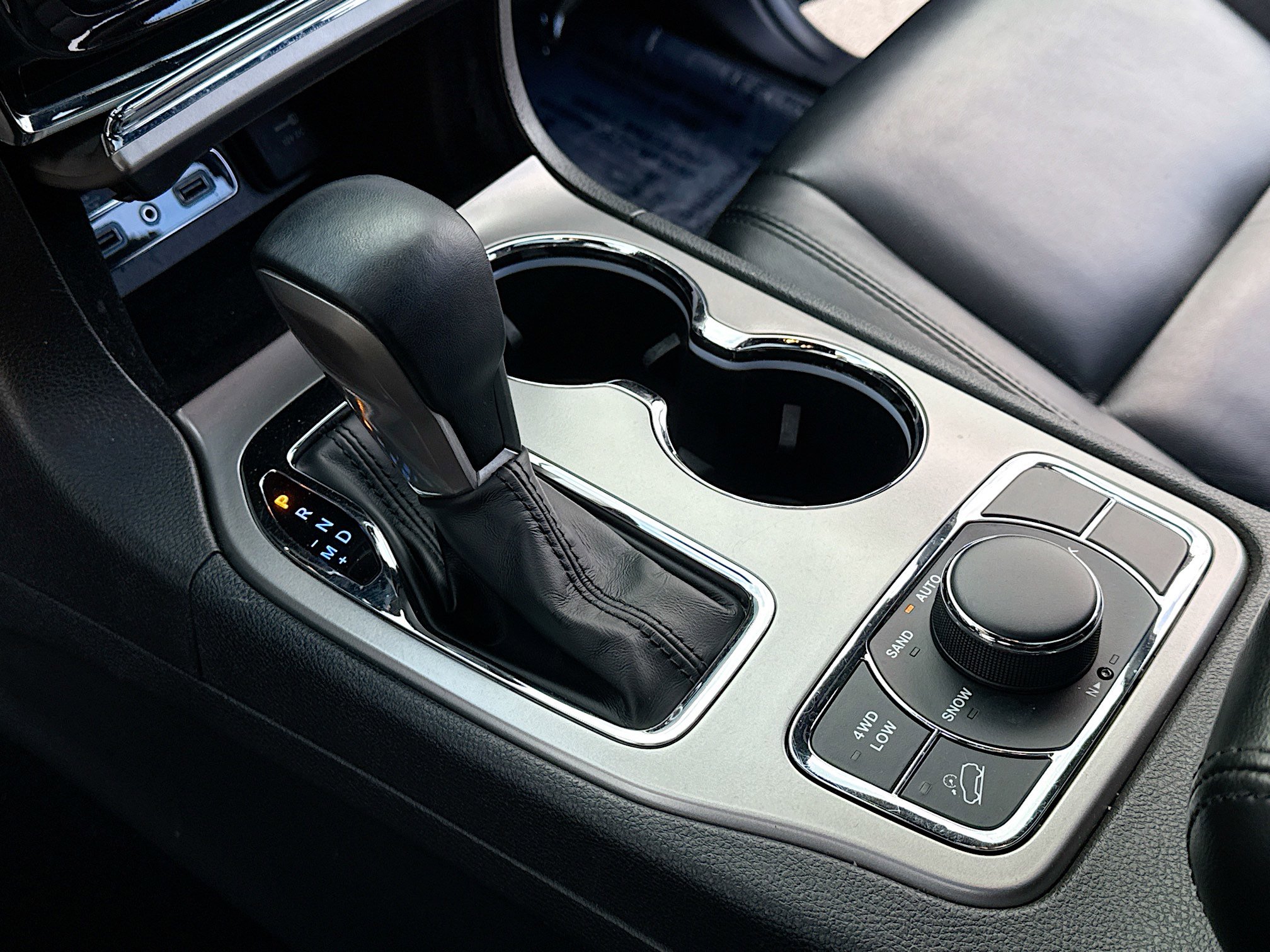 Used 2021 Jeep Grand Cherokee Limited image 11