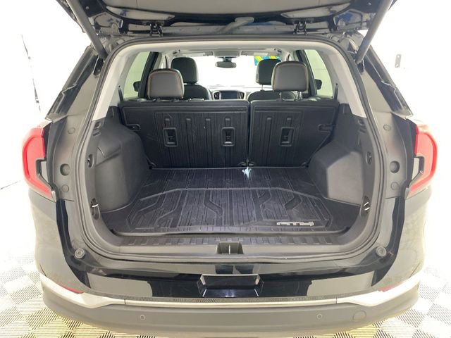 Used 2022 GMC Terrain AT4 w/ LPO, Floor Liner Package image 30