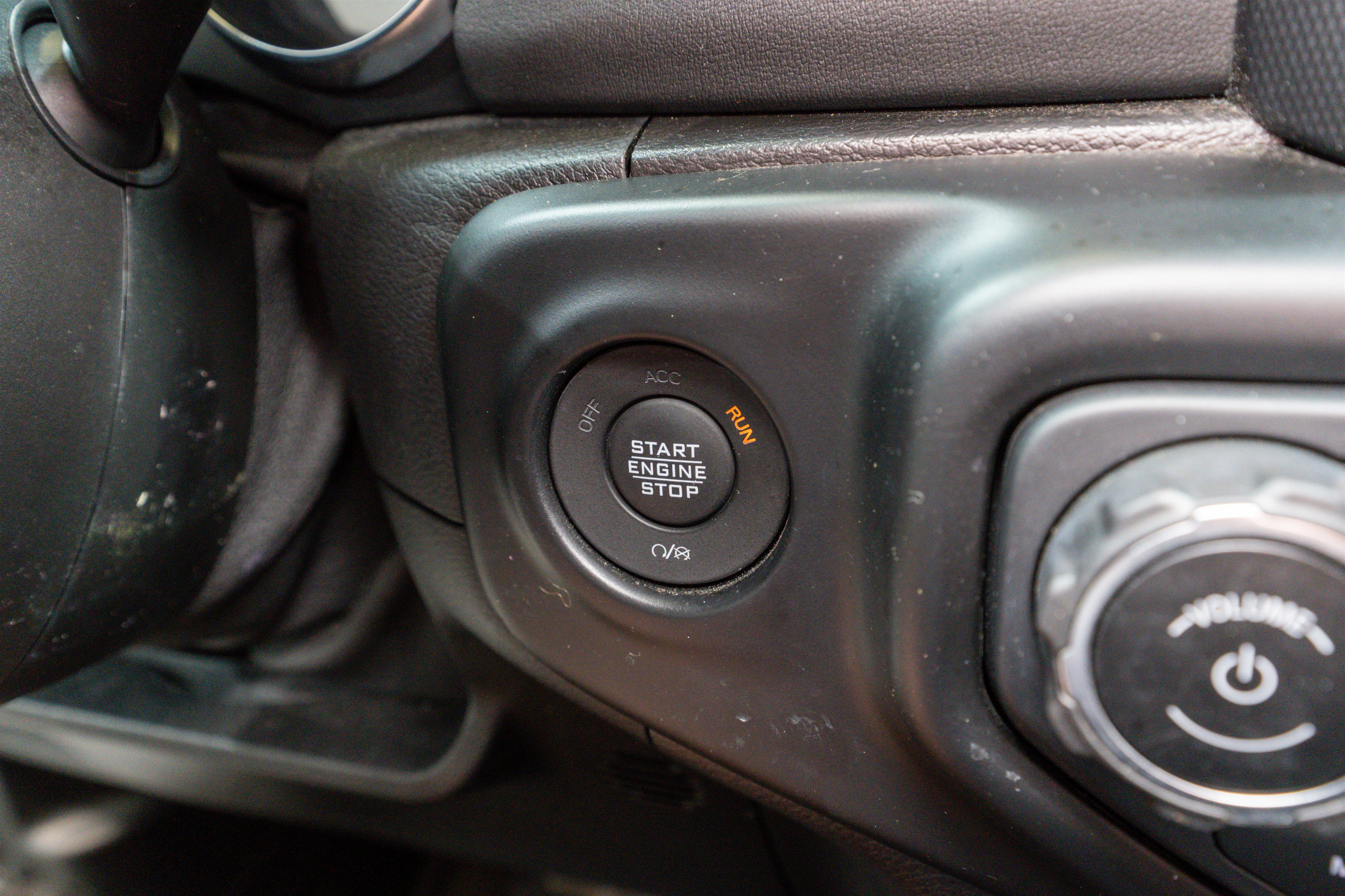 Used 2021 Jeep Wrangler Unlimited Sahara w/ Cold Weather Group image 28