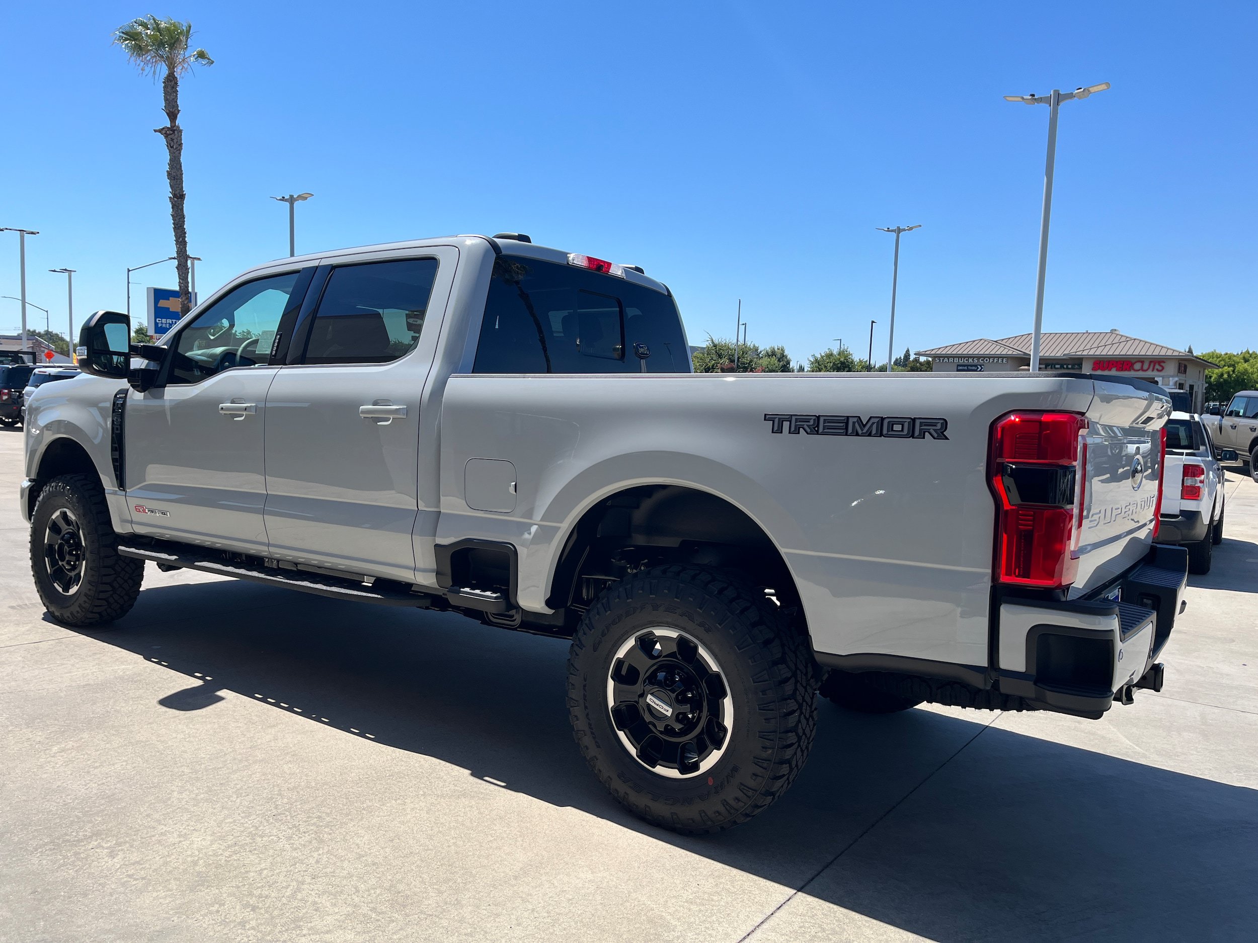 New 2026 Ford F250 Lariat w/ Tremor Off-Road Package AWD/4WD image 3