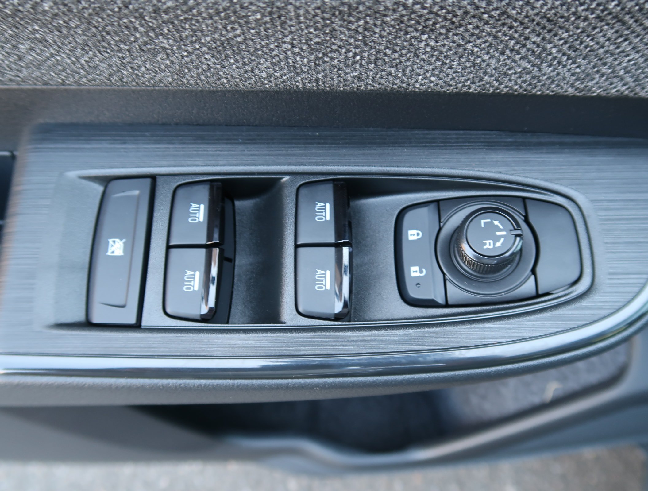 Certified 2026 Subaru Outback Premium AWD/4WD image 14
