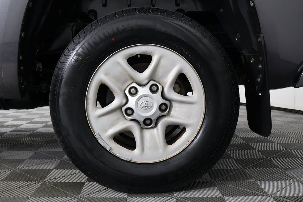 Used 2015 Toyota Tundra SR5 w/ SR5 Upgrade Package image 15