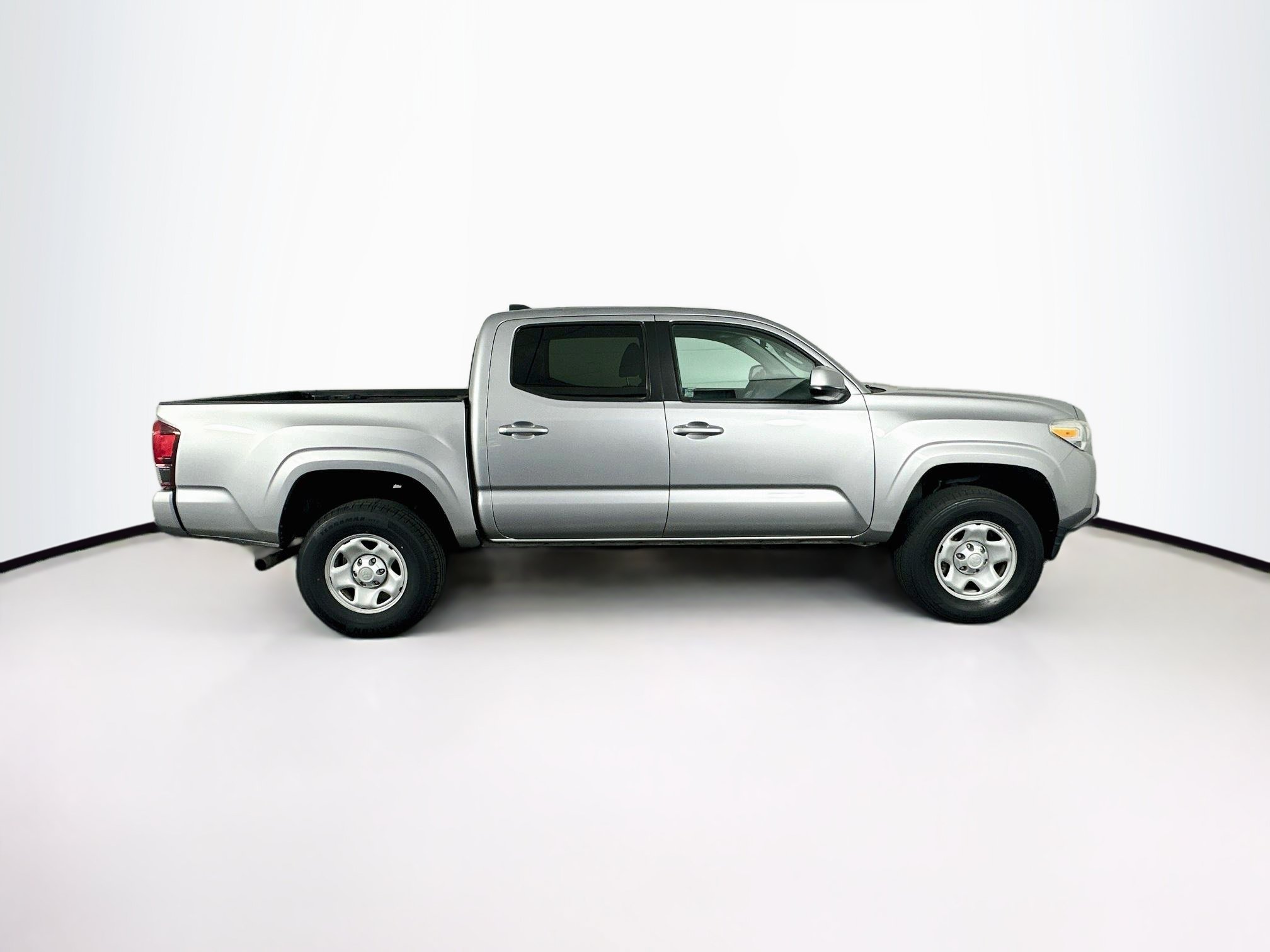 Used 2020 Toyota Tacoma SR w/ SR Convenience Package RWD image 10