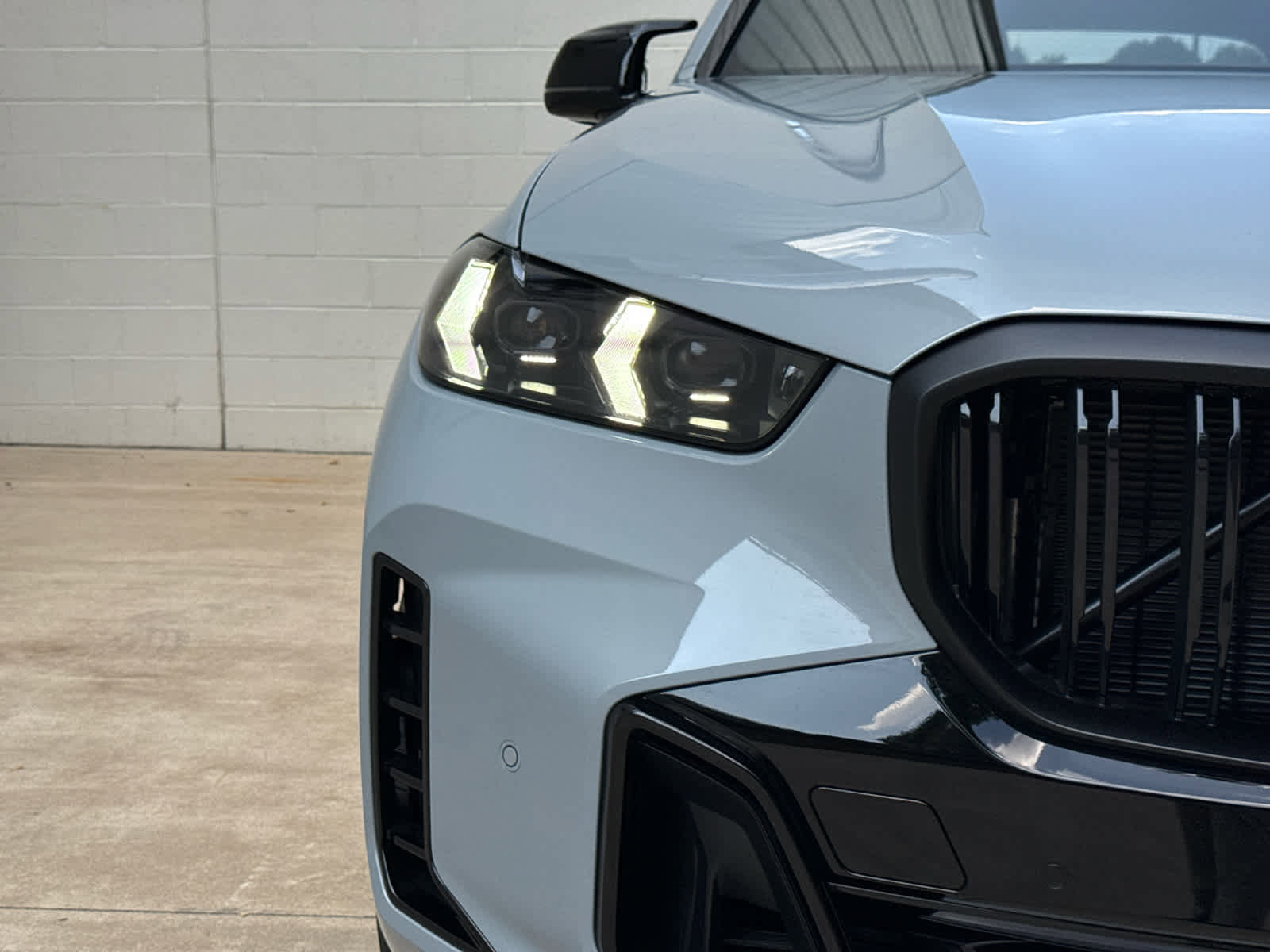 New 2026 BMW X5 M60i w/ Executive Package image 8