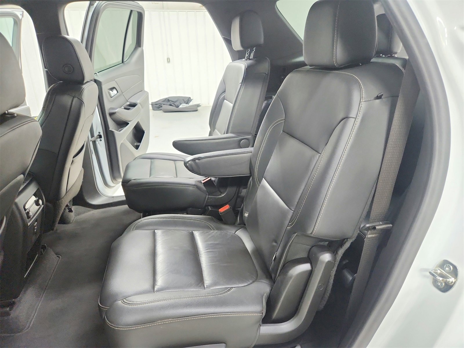 Used 2022 Chevrolet Traverse LT w/ Midnight/Sport Edition image 33