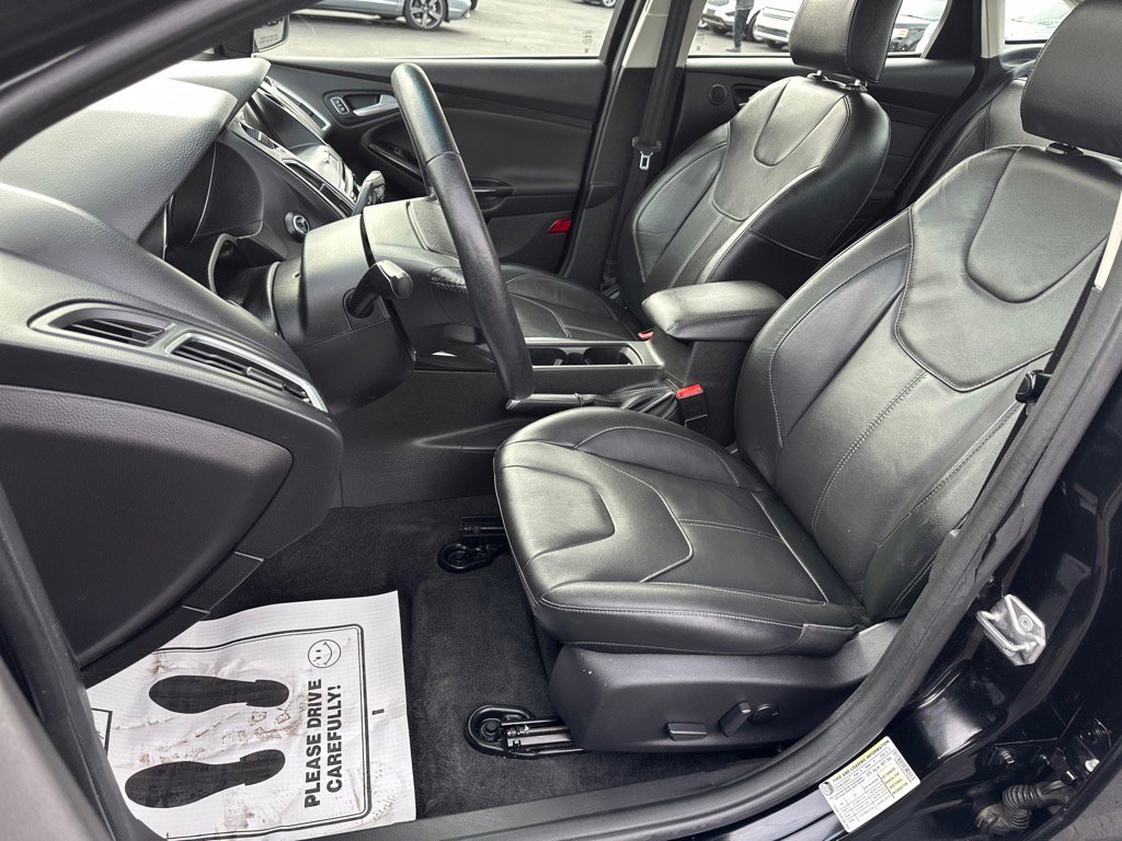 Used 2018 Ford Focus Titanium FWD image 16