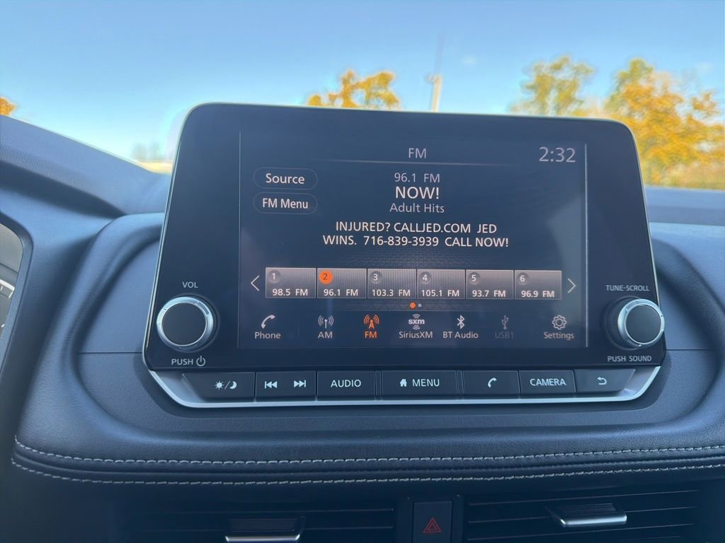 Used 2023 Nissan Rogue SV image 22