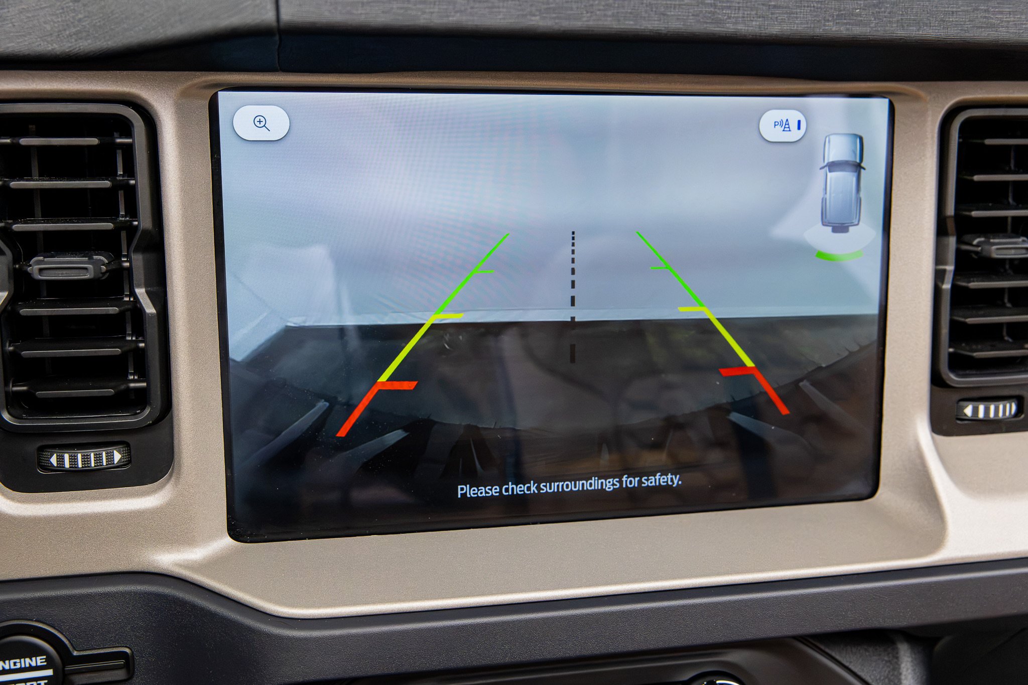 Used 2025 Ford Bronco Outer Banks AWD/4WD image 45