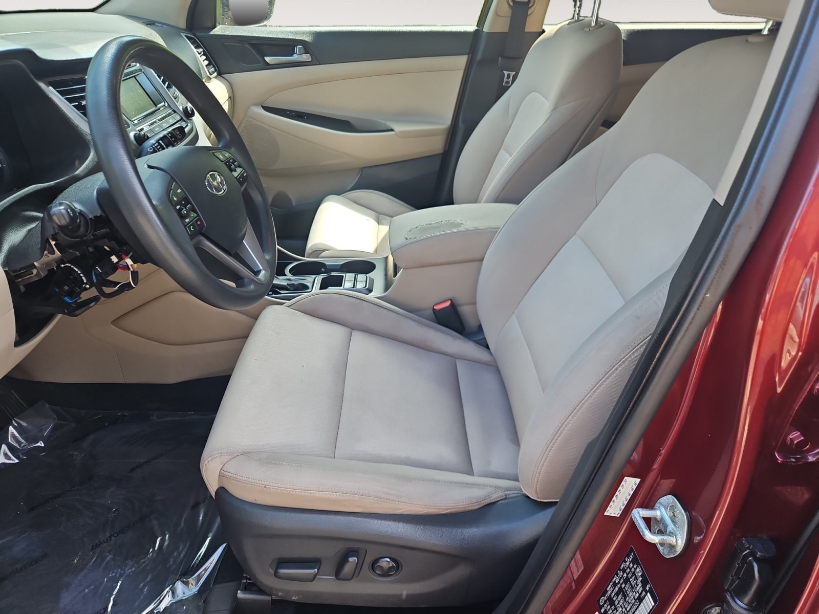 Used 2017 Hyundai Tucson SE w/ SE Popular Package 02 FWD image 9