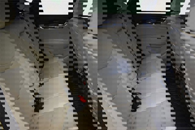 Used 2018 Cadillac XT5 Premium Luxury image 12