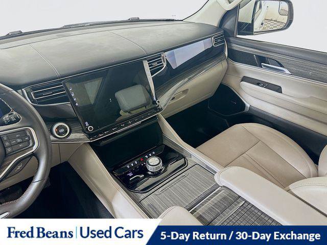 Certified 2022 Jeep Wagoneer Series II w/ Premium Group I AWD/4WD image 32