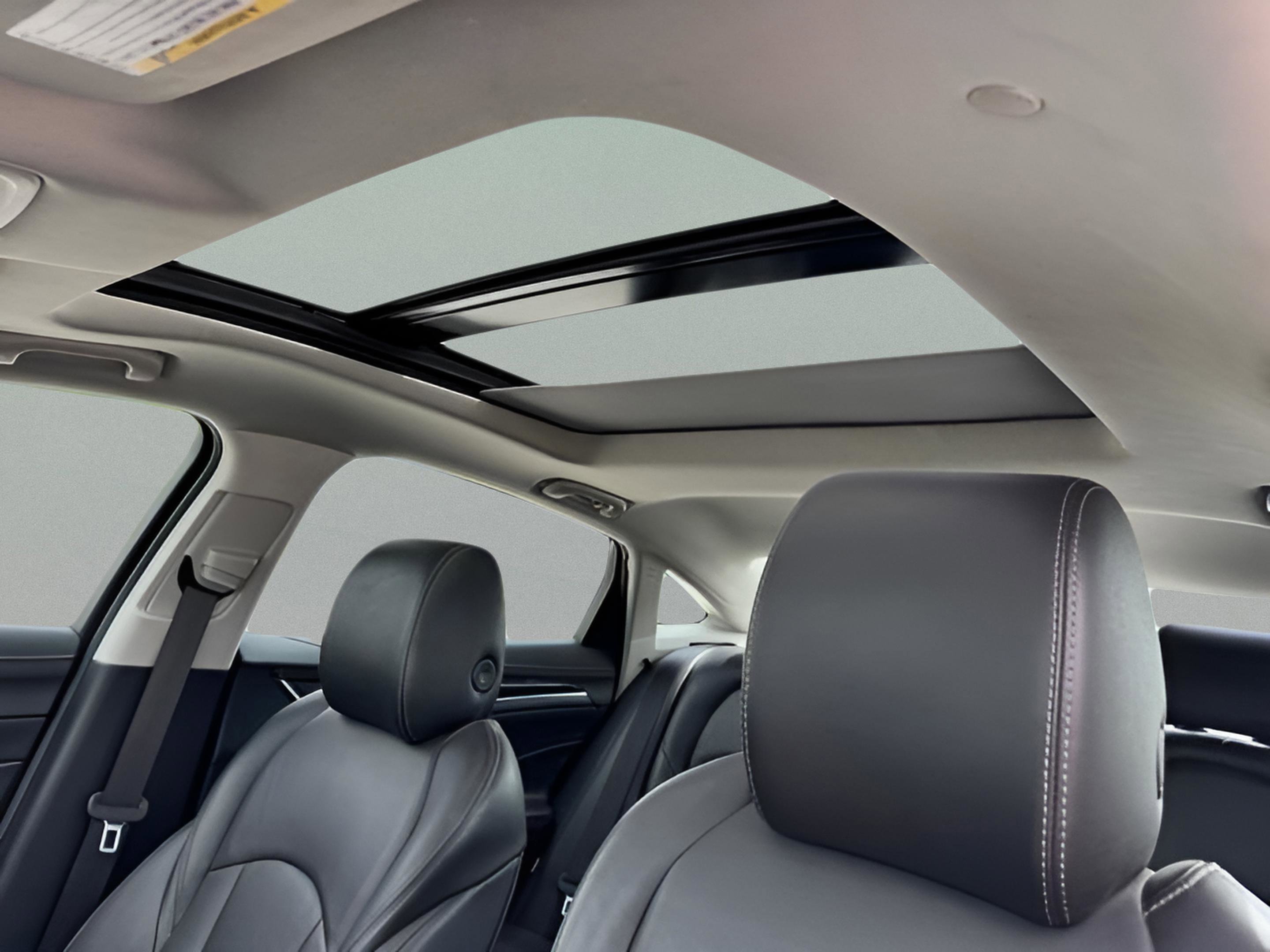 Used 2017 Buick LaCrosse Essence w/ Sun and Shade Package FWD image 22