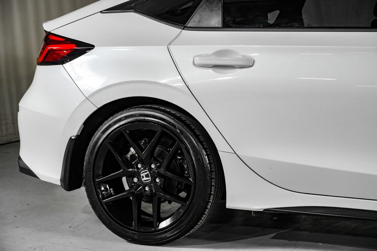 Used 2023 Honda Civic Sport image 6