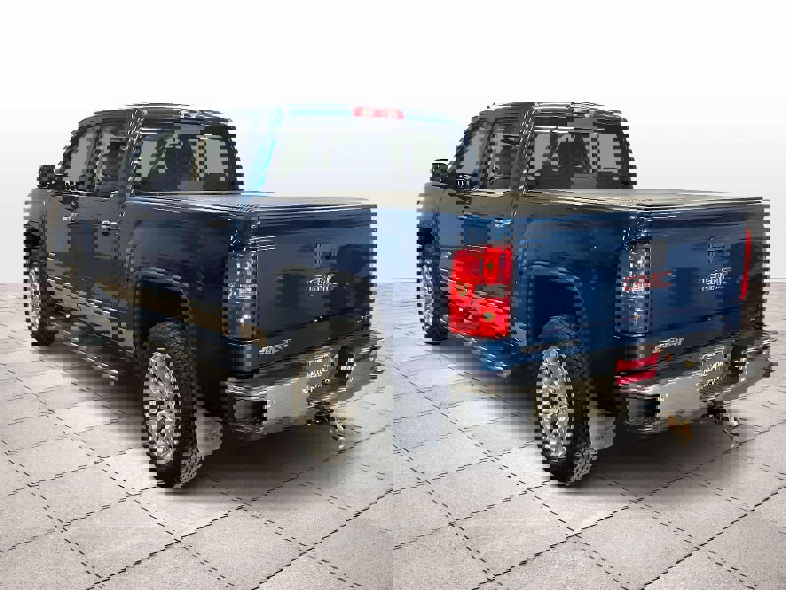 Used 2015 GMC Sierra 1500 SLT w/ SLT Crew Cab Value Package image 14