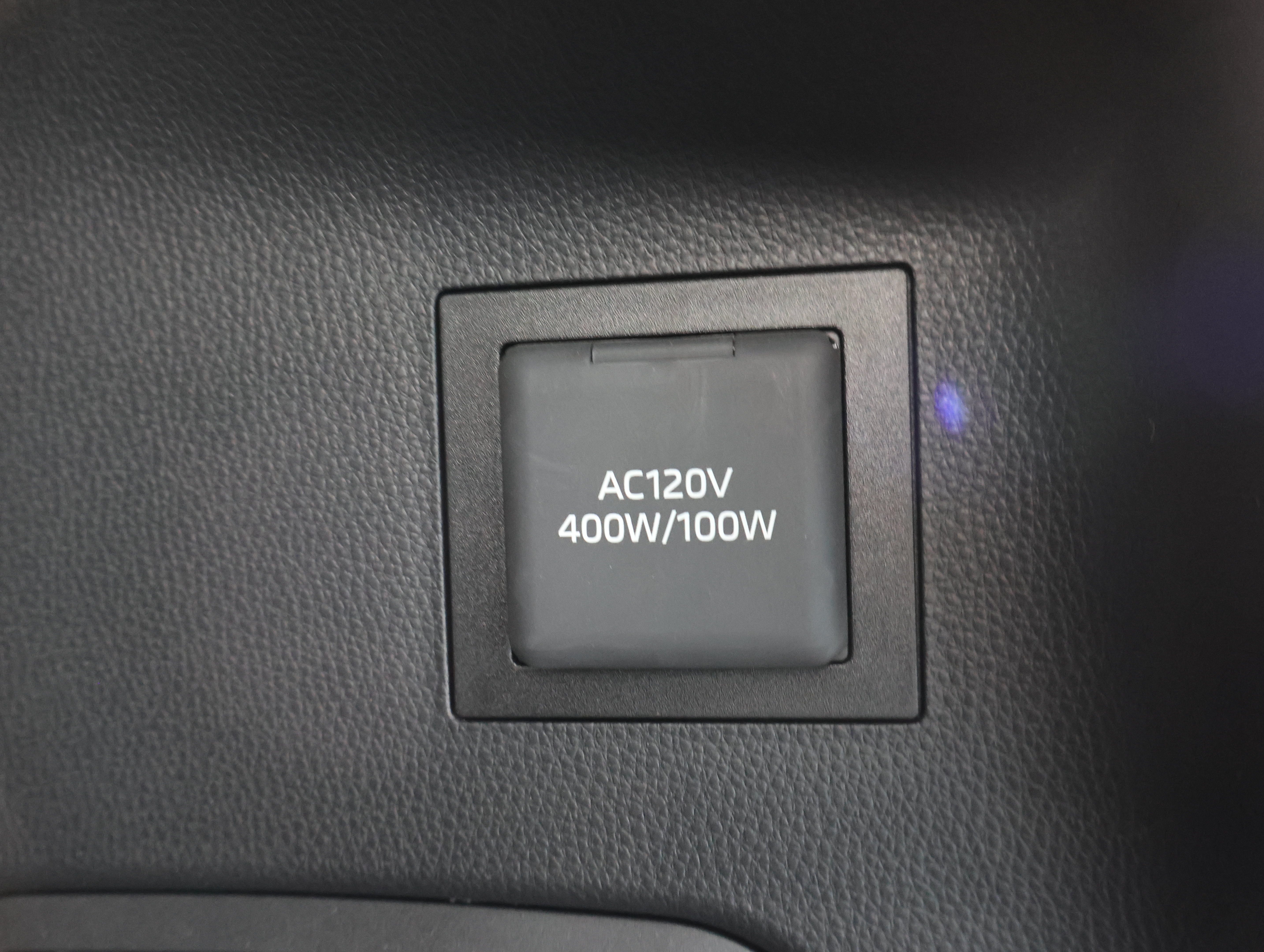 Used 2025 Toyota 4Runner TRD Off-Road Premium AWD/4WD image 32