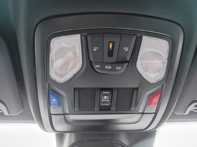 New 2026 RAM 2500 Tradesman AWD/4WD image 17