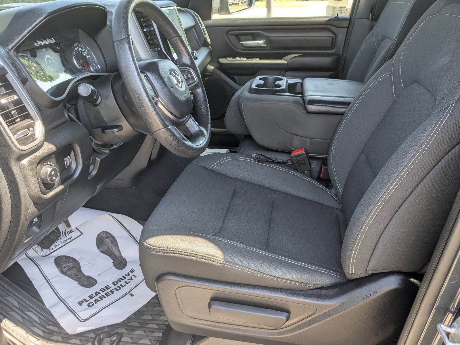 Used 2025 RAM 1500 Warlock AWD/4WD image 13