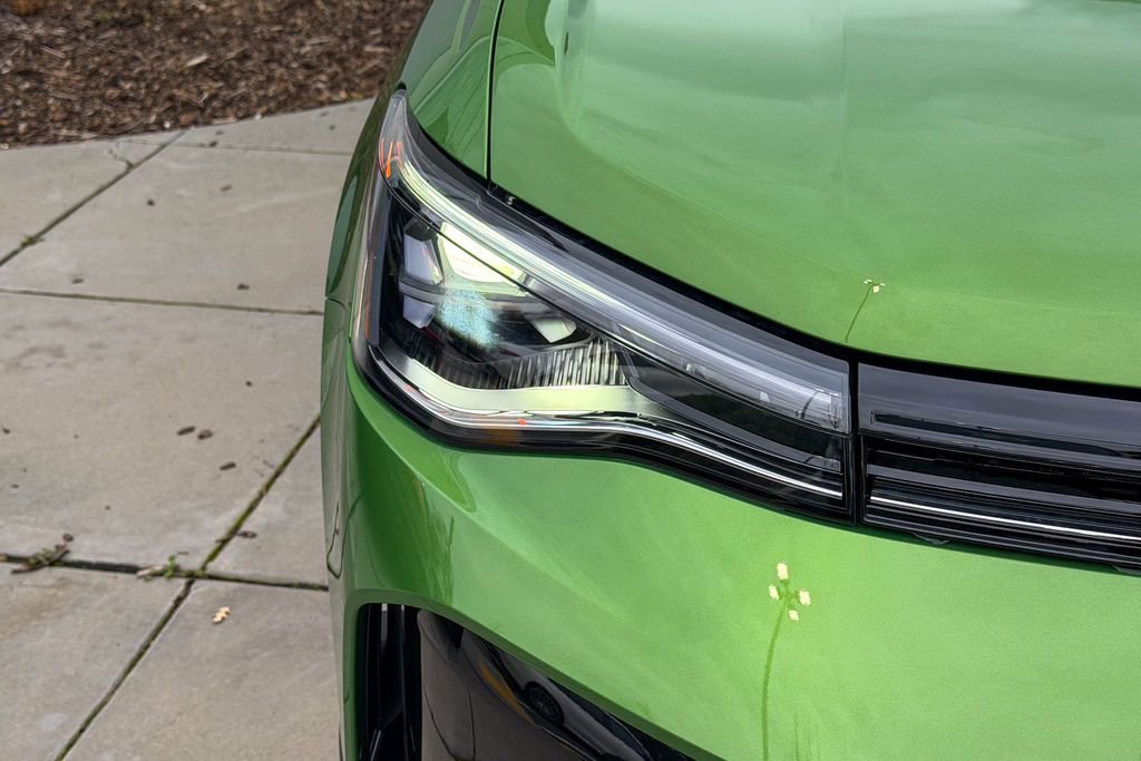 New 2026 Volkswagen Taos SE image 5