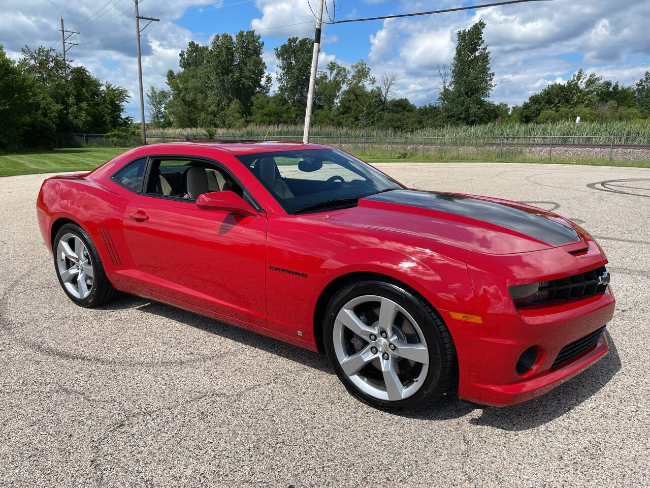 Used 2010 Chevrolet Camaro SS w/ LPO, Ground Effects Package RWD image 92