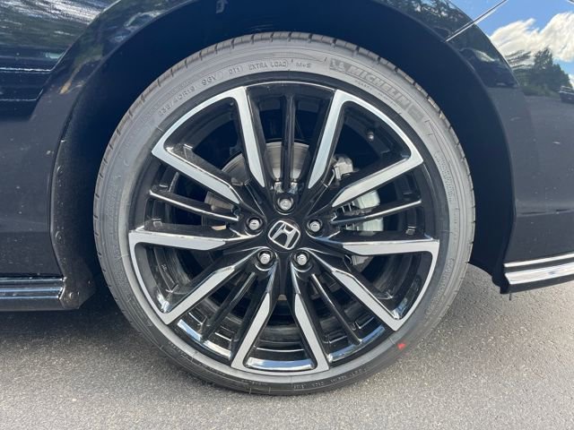 New 2025 Honda Accord Touring image 11
