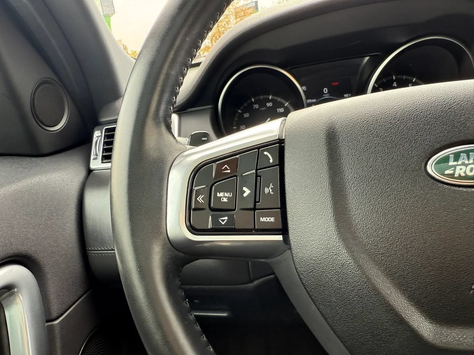 Used 2018 Land Rover Discovery Sport HSE Luxury AWD/4WD image 27