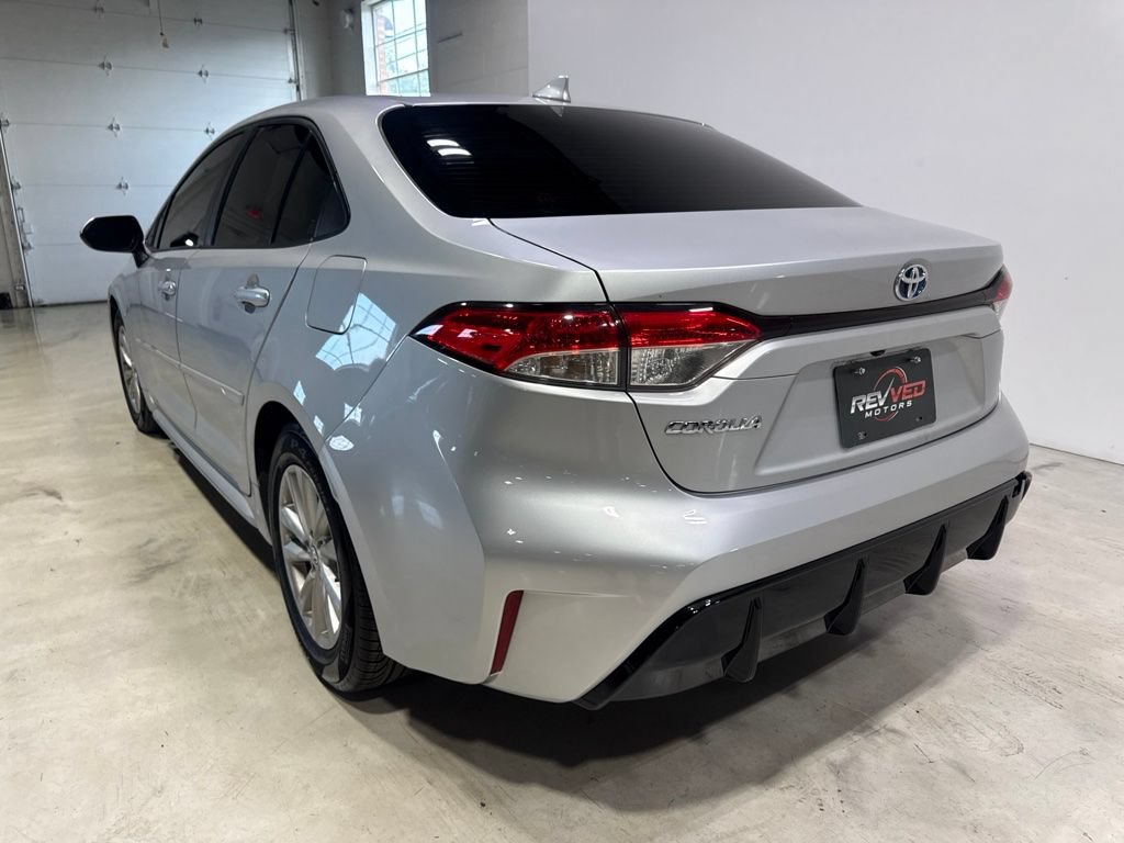 Used 2023 Toyota Corolla LE w/ LE Convenience Package FWD image 5