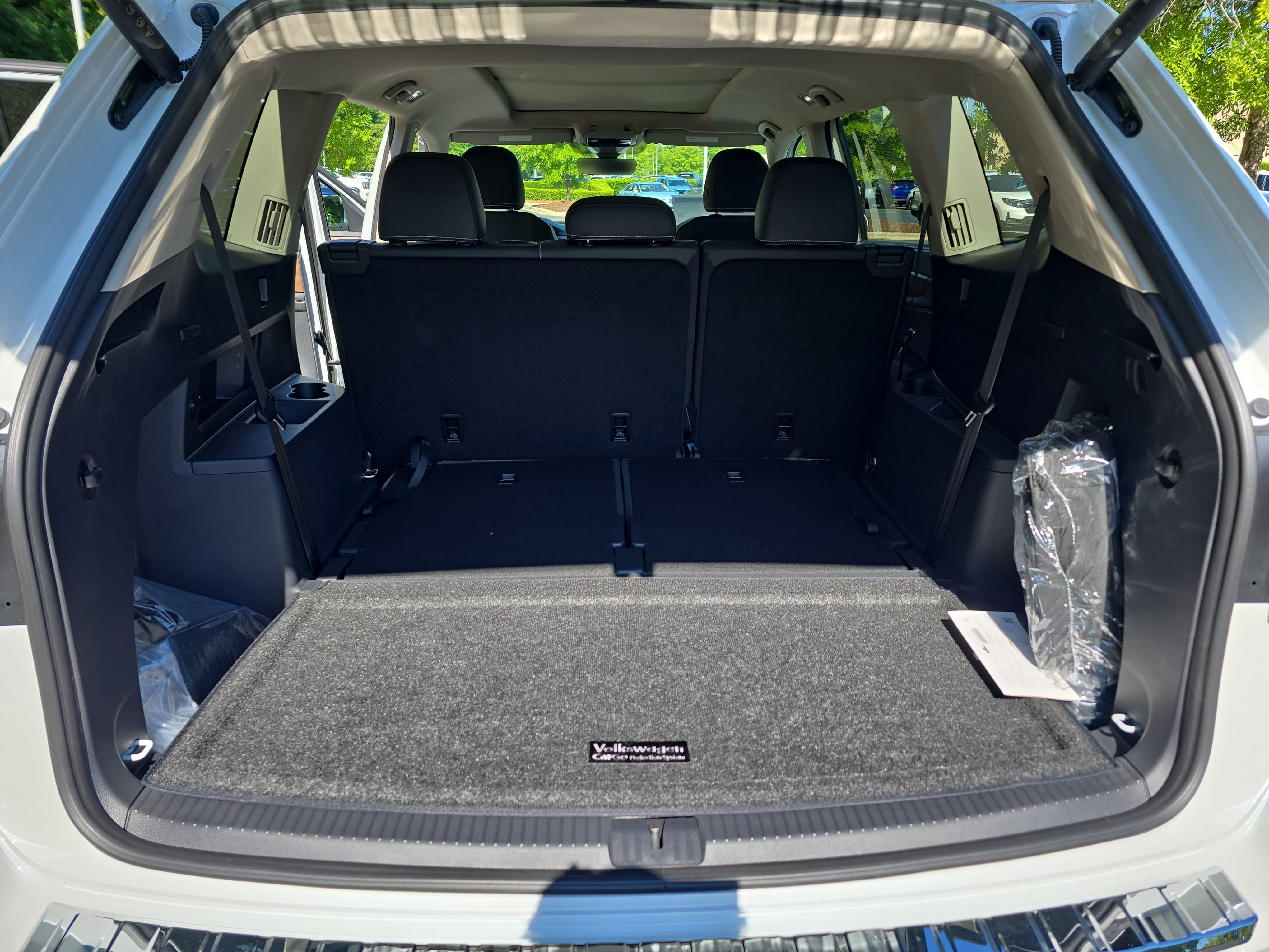 New 2026 Volkswagen Atlas SE FWD image 12