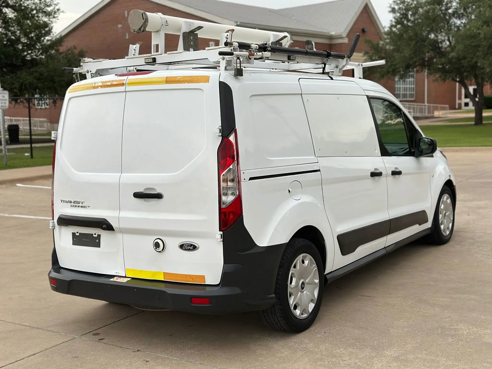 Used 2016 Ford Transit Connect XL FWD image 5