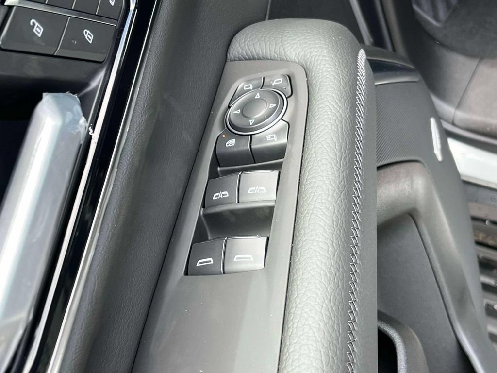 New 2026 GMC Yukon XL Denali w/ Sun & Power Step Package AWD/4WD image 21