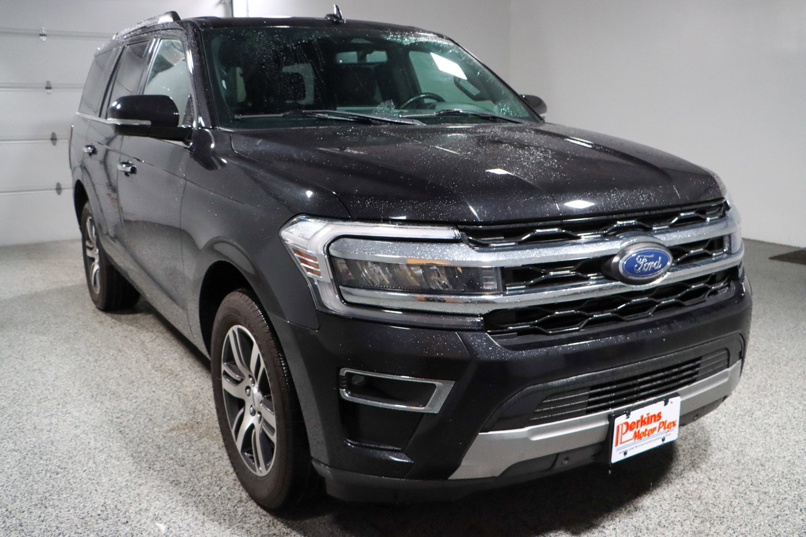 Used 2022 Ford Expedition Limited RWD image 5