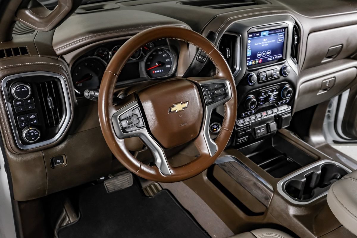 Used 2023 Chevrolet Silverado 3500 LTZ w/ LTZ Convenience Package AWD/4WD image 16