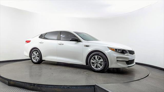Used 2018 Kia Optima LX image 11