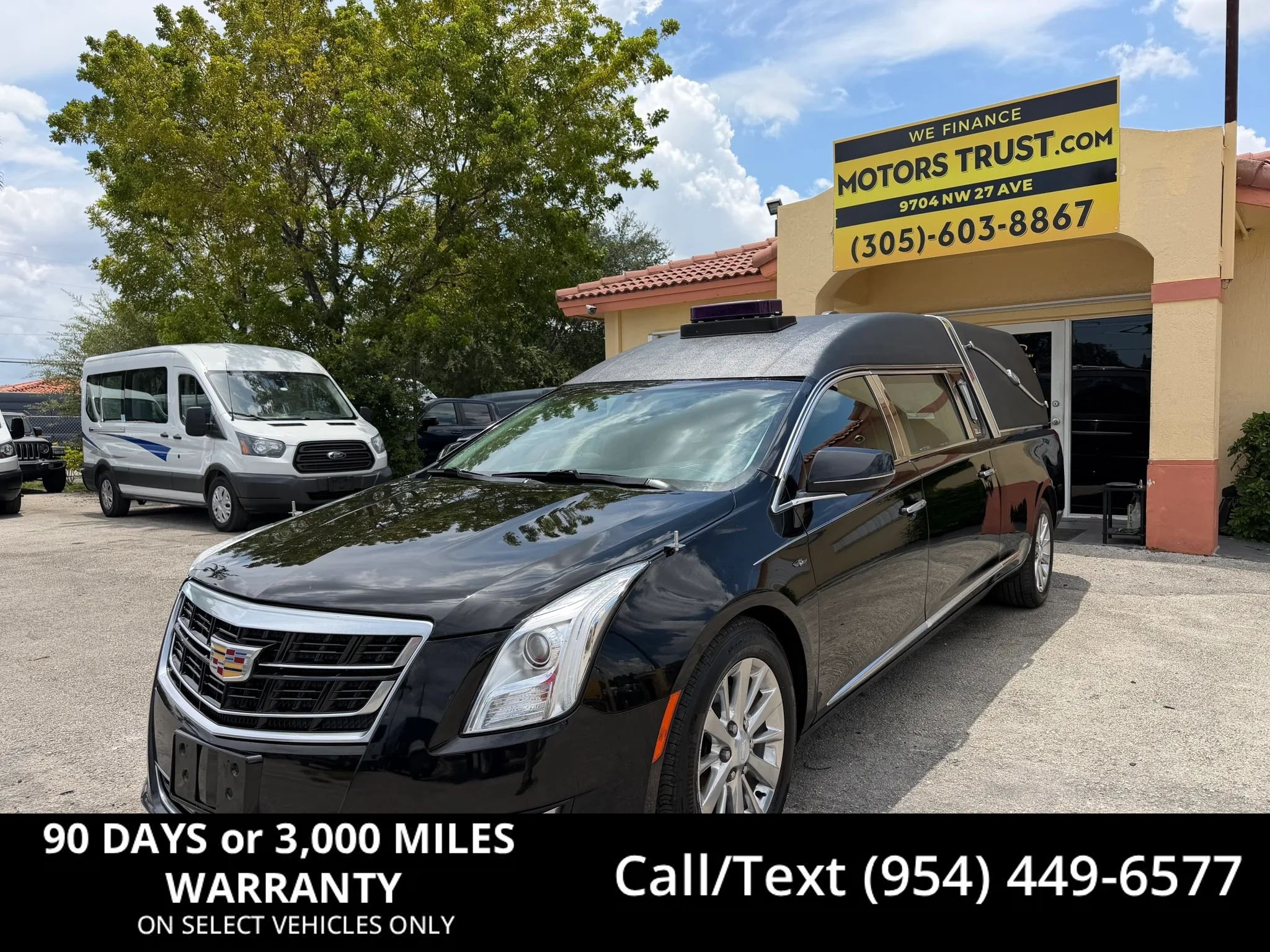 Used 2016 Cadillac XTS FWD image 1