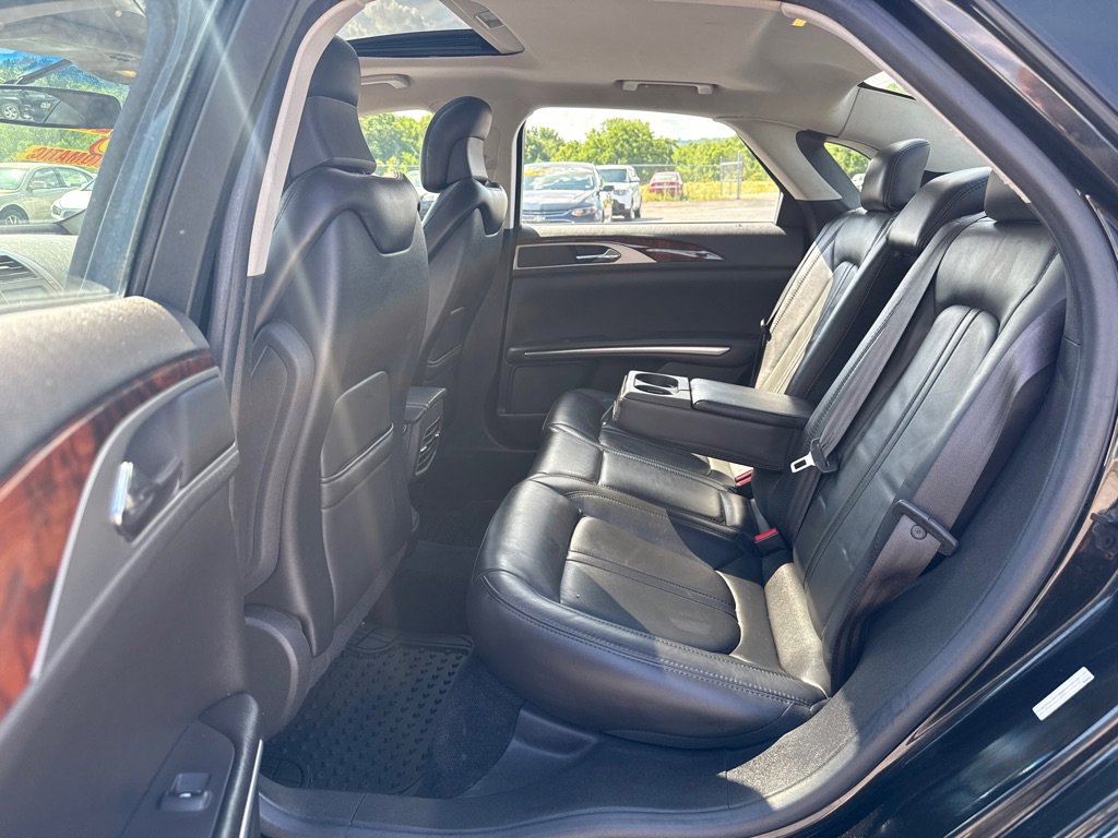 Used 2013 Lincoln MKZ FWD image 10