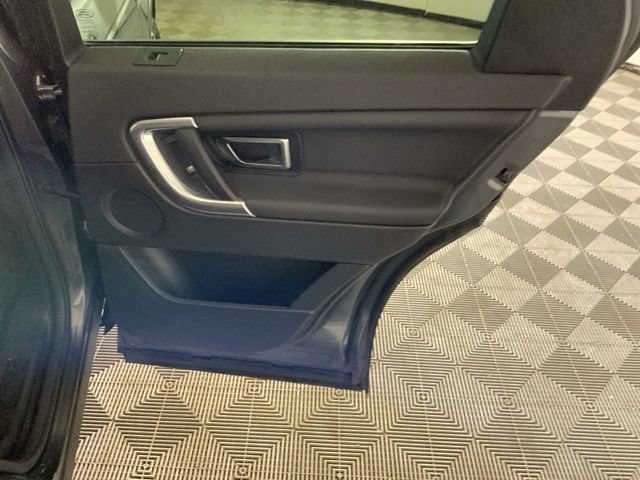 Used 2018 Land Rover Discovery Sport HSE AWD/4WD image 35