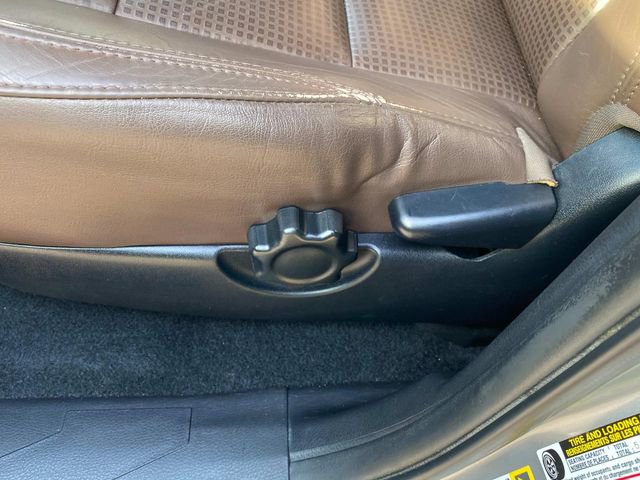 Used 2017 Toyota Tacoma Limited image 11