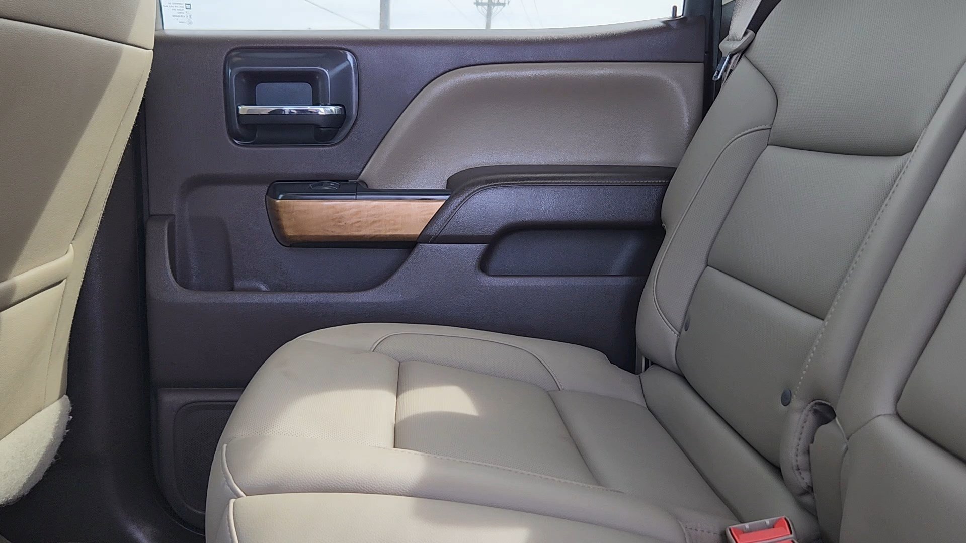 Used 2016 Chevrolet Silverado 1500 LTZ w/ LTZ Plus Package AWD/4WD image 16