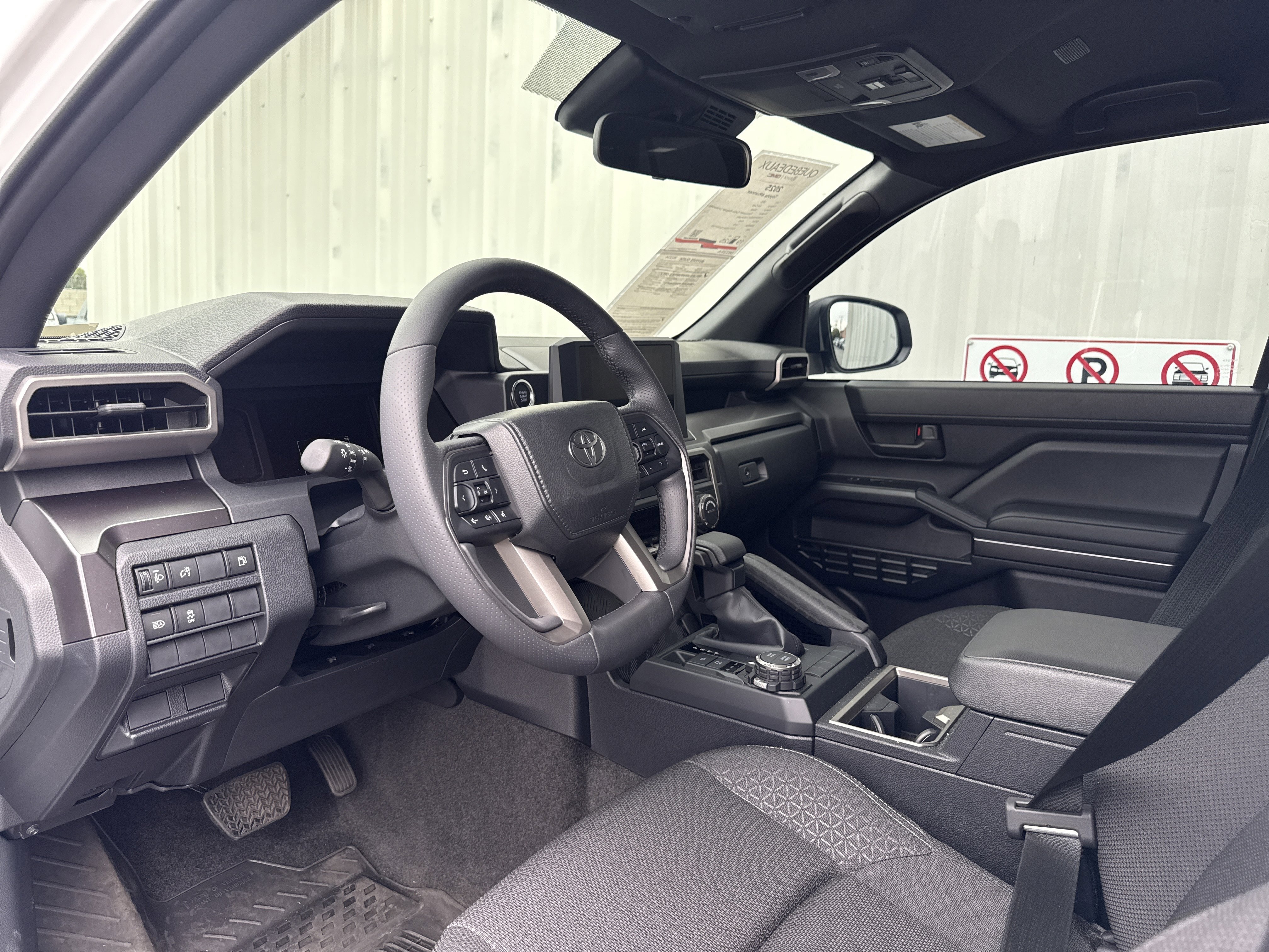 Used 2025 Toyota 4Runner SR5 image 17