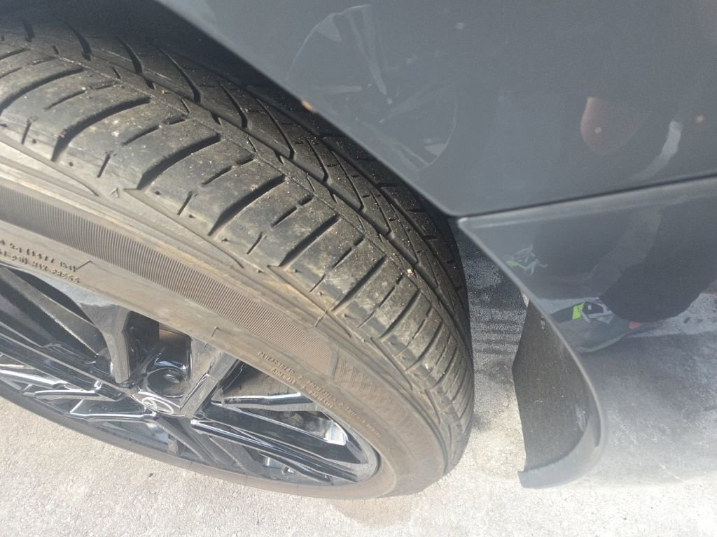 Used 2025 Toyota Camry SE FWD image 11