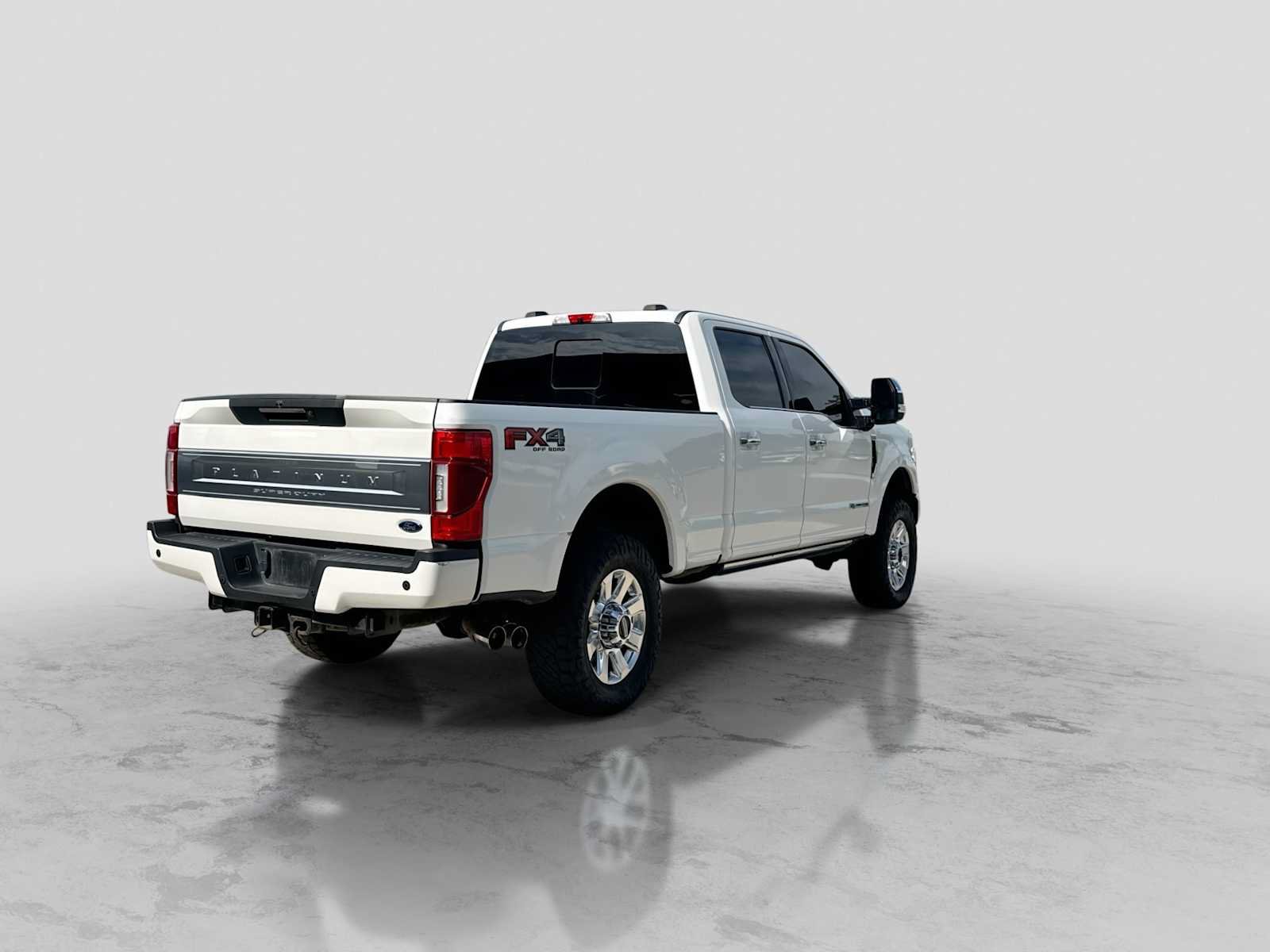 Used 2022 Ford F350 Platinum w/ FX4 Off-Road Package AWD/4WD image 6