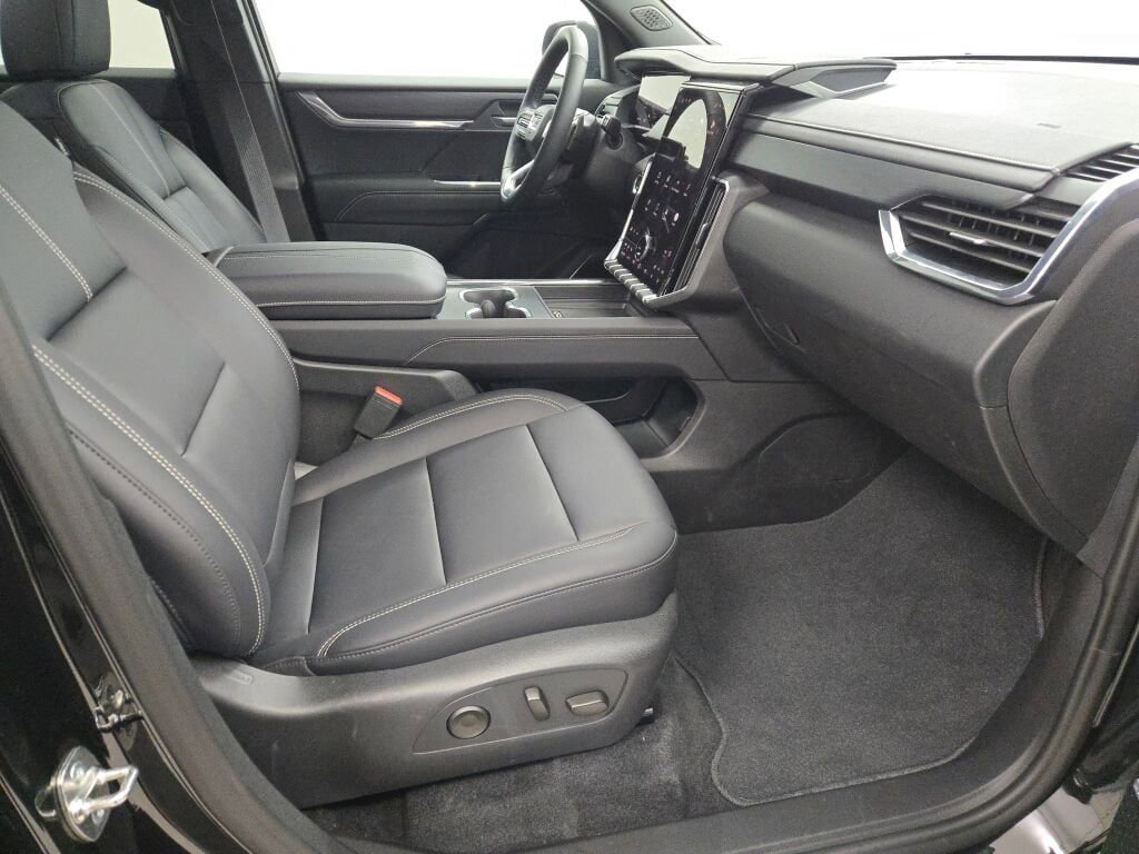 New 2026 GMC Acadia Elevation w/ Black Edition image 6