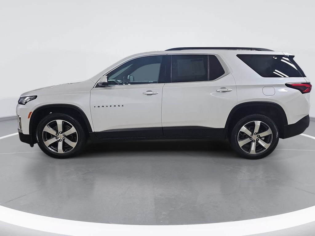 Used 2023 Chevrolet Traverse LT w/ LT Premium Package AWD/4WD image 7