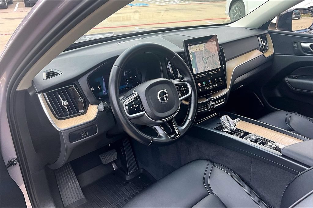 Certified 2026 Volvo XC60 B5 Plus AWD/4WD image 17