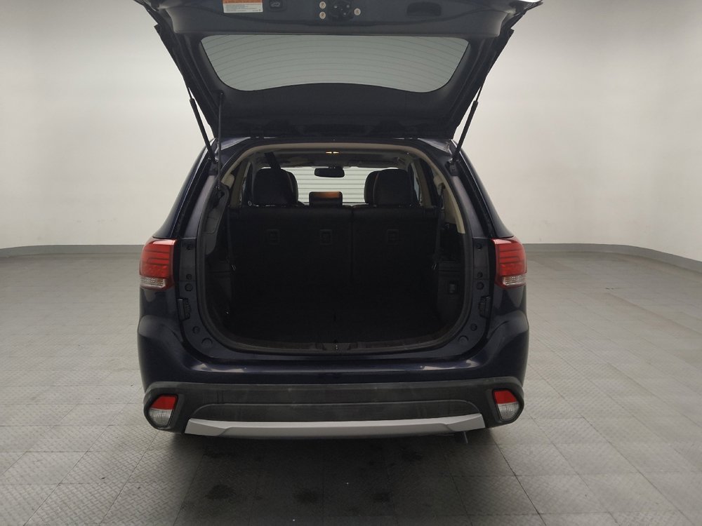 Used 2018 Mitsubishi Outlander SEL FWD image 29